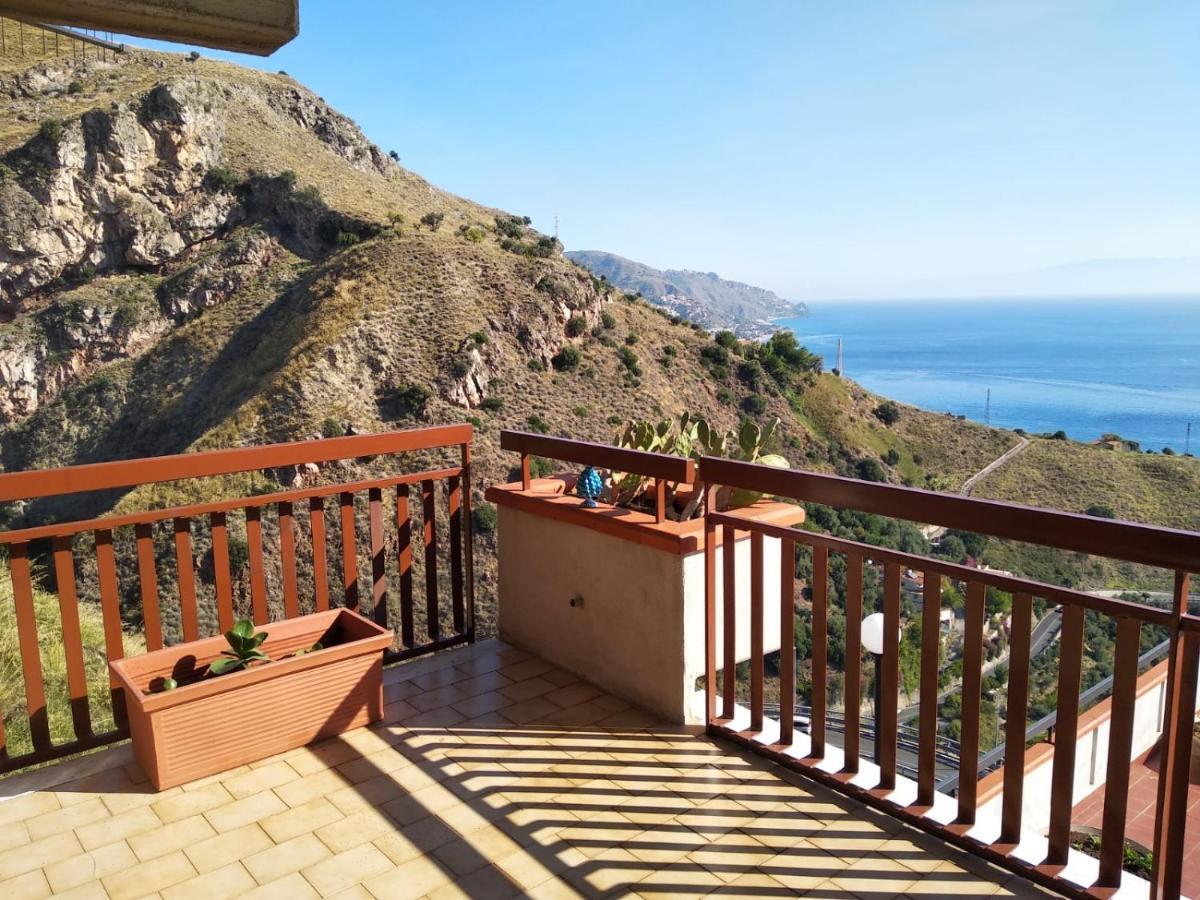 Chez Marie Apartment Taormina Ngoại thất bức ảnh